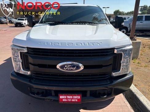 Used 2019 Ford F250 XL w/ Power Equipment Group image 3