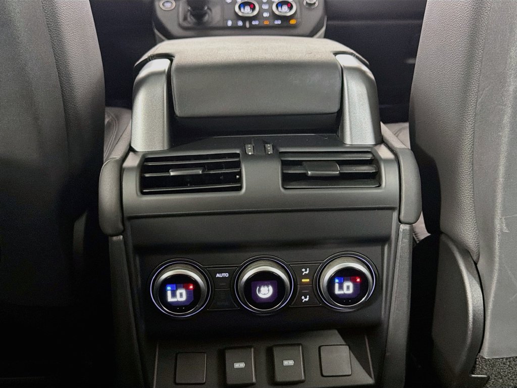Certified 2024 Land Rover Defender 110 S AWD/4WD image 27