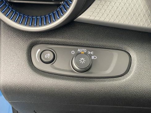 New 2026 Chevrolet Trax LS w/ LS Convenience Package image 11