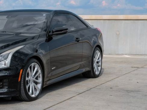 Used 2017 Cadillac ATS V w/ Luxury Package image 7