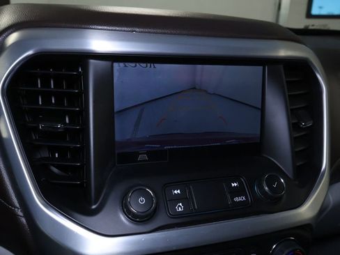 Used 2021 GMC Acadia SLT w/ LPO, Floor Liner Package image 30