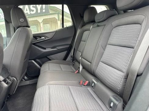 Used 2025 Chevrolet Equinox LT AWD/4WD image 21