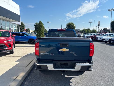 Certified 2019 Chevrolet Colorado W/T w/ WT Convenience Package AWD/4WD image 4