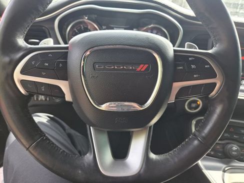 Used 2017 Dodge Challenger R/T Scat Pack w/ Leather Interior Group RWD image 21