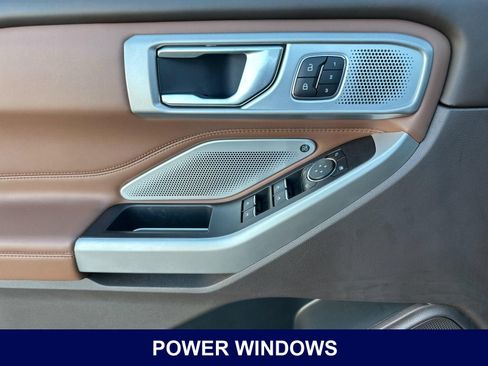 New 2024 Ford Explorer King Ranch w/ Technology Package RWD image 11