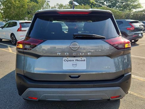 Used 2023 Nissan Rogue S AWD/4WD image 5