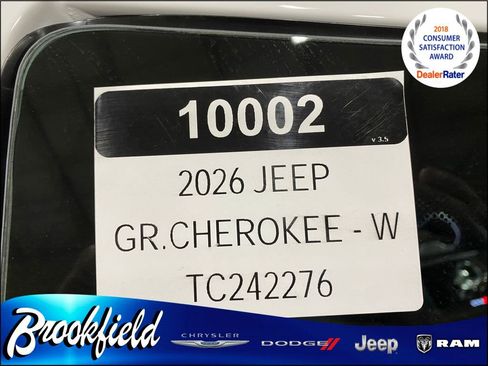 New 2026 Jeep Grand Cherokee Altitude AWD/4WD image 34