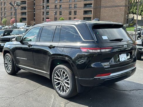 New 2026 Jeep Grand Cherokee Summit AWD/4WD image 5