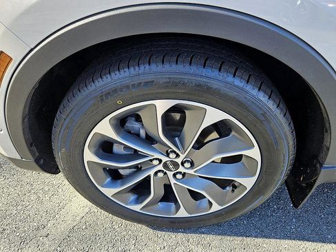 Used 2023 Lincoln Nautilus Reserve w/ Equipment Group 201A image 19