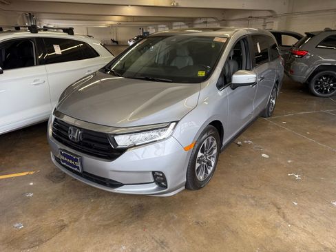 Used 2024 Honda Odyssey EX-L image 5