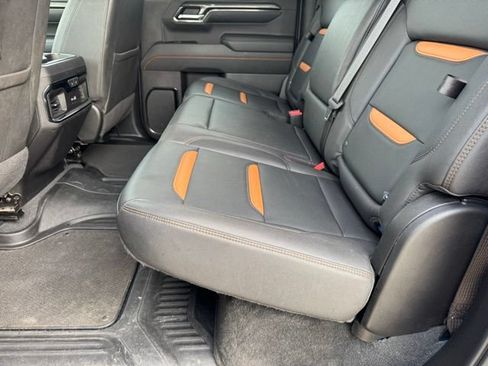 Certified 2022 GMC Sierra 1500 AT4 w/ AT4 Preferred Package AWD/4WD image 7