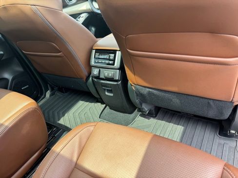 Used 2020 Subaru Ascent Touring w/ Popular Package #2A AWD/4WD image 18