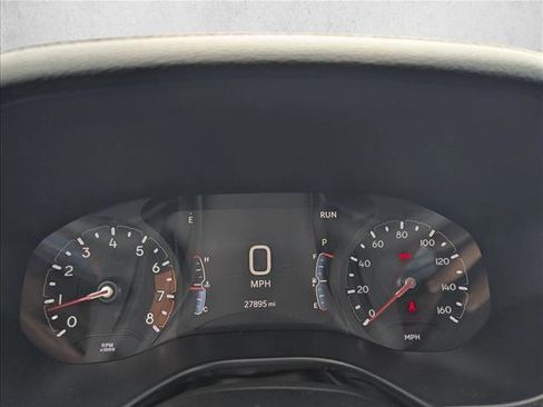 Used 2025 Jeep Compass Trailhawk image 9