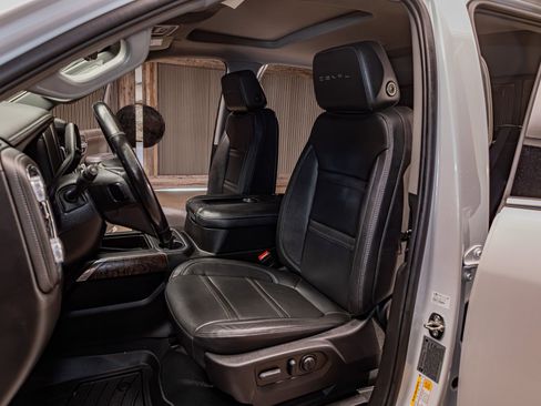 Used 2022 GMC Sierra 2500 Denali w/ Denali Ultimate Package image 24