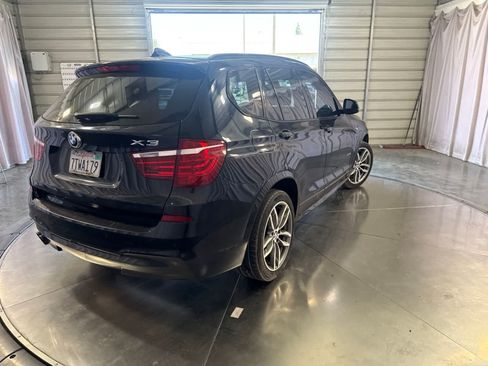 Used 2017 BMW X3 sDrive28i RWD image 5