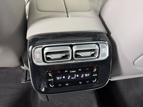 Certified 2022 Mercedes-Benz S 580 4MATIC Sedan image 18