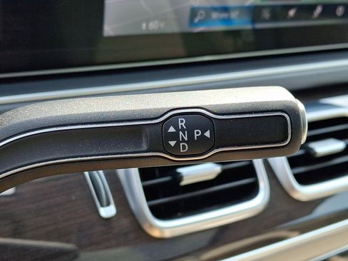 Used 2020 Mercedes-Benz GLE 350 4MATIC image 16