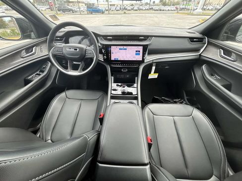 New 2026 Jeep Grand Cherokee Limited image 15