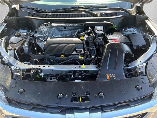 Used 2025 Chevrolet Trax LT w/ Driver Confidence Package FWD image 9