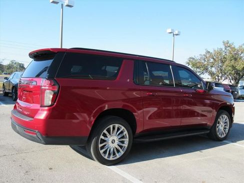 Used 2021 Chevrolet Suburban RST w/ Luxury Package image 6