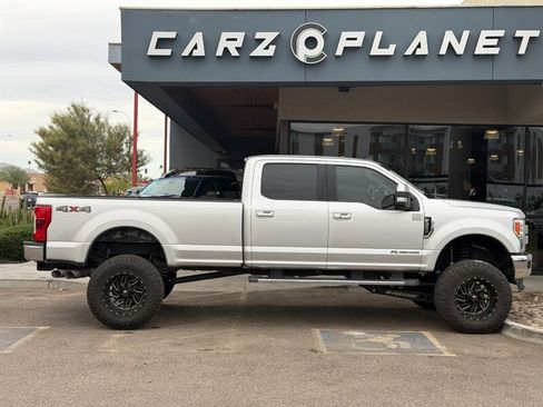 Used 2019 Ford F350 Lariat w/ Lariat Ultimate Package image 2