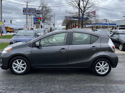 Used 2013 Toyota Prius C Three image 2