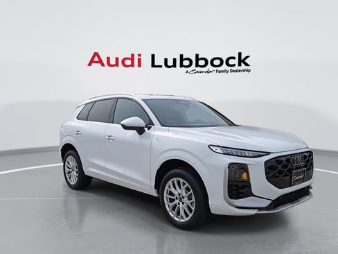 New 2026 Audi Q3 quattro 2.0T AWD/4WD image 2