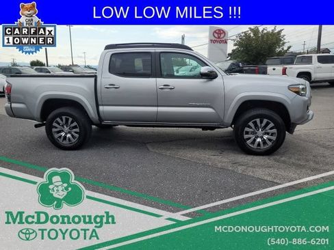 Used 2023 Toyota Tacoma Limited AWD/4WD image 7