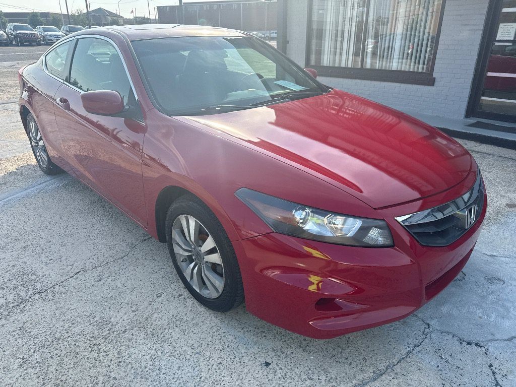 Used 2011 Honda Accord EX-L image 2