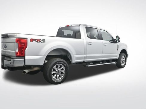 Used 2018 Ford F250 XLT w/ XLT Premium Package image 6