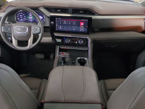 Used 2025 GMC Sierra 1500 Denali w/ Denali Reserve Package AWD/4WD image 14