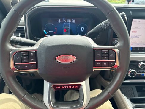 Used 2025 Ford F450 Platinum w/ Platinum Plus Package AWD/4WD image 18