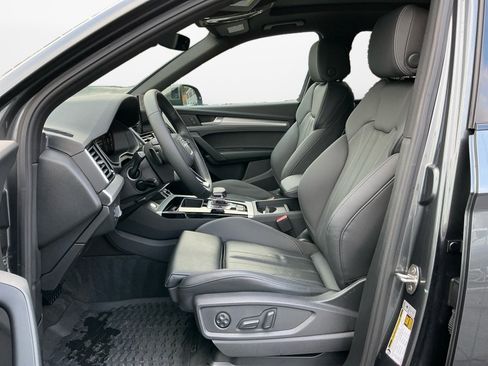 Used 2025 Audi Q5 2.0T Premium w/ Convenience Plus Package image 11