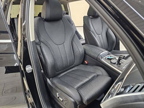 Used 2020 BMW X7 xDrive40i w/ Premium Package AWD/4WD image 21