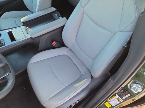 Certified 2026 Toyota Sienna XLE AWD/4WD image 13