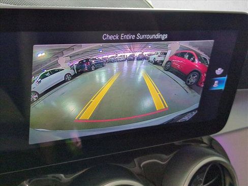 Used 2020 Mercedes-Benz GLC 300 image 13