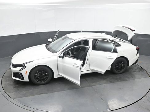 Used 2025 Kia K5 LXS image 52