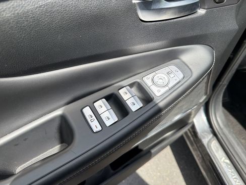 Used 2023 Hyundai Santa Fe Calligraphy AWD/4WD image 16