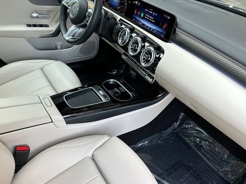 Certified 2025 Mercedes-Benz CLA 250 image 17