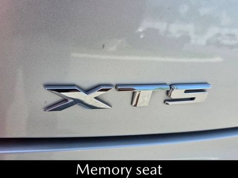Used 2014 Cadillac XTS Luxury FWD image 11