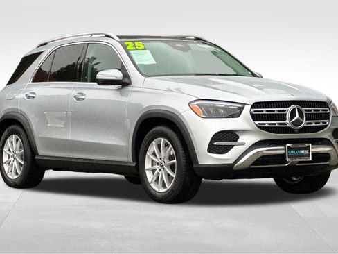 Certified 2025 Mercedes-Benz GLE 350 4MATIC image 2