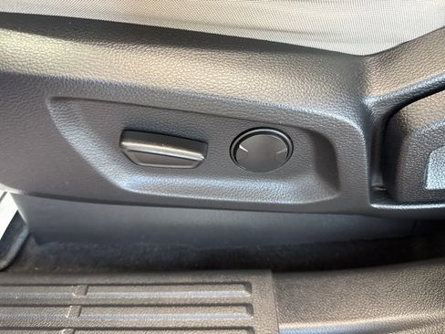 Used 2019 Ford Ranger XLT w/ Equipment Group 302A Luxury image 18