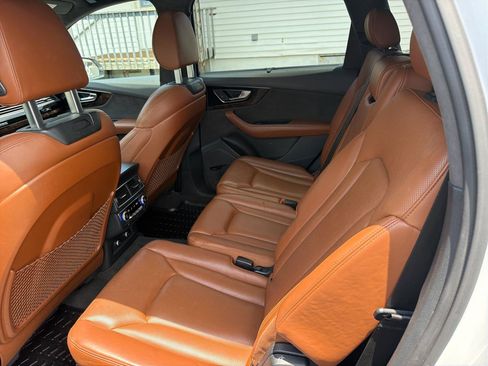 Used 2018 Audi Q7 3.0T Prestige AWD/4WD image 7