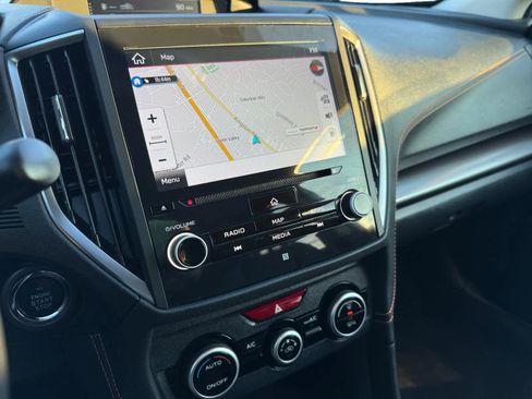 Certified 2022 Subaru Crosstrek 2.5i Limited w/ Moonroof Package 2 image 18