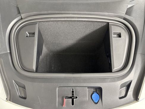 Certified 2024 Porsche Taycan 4S image 22