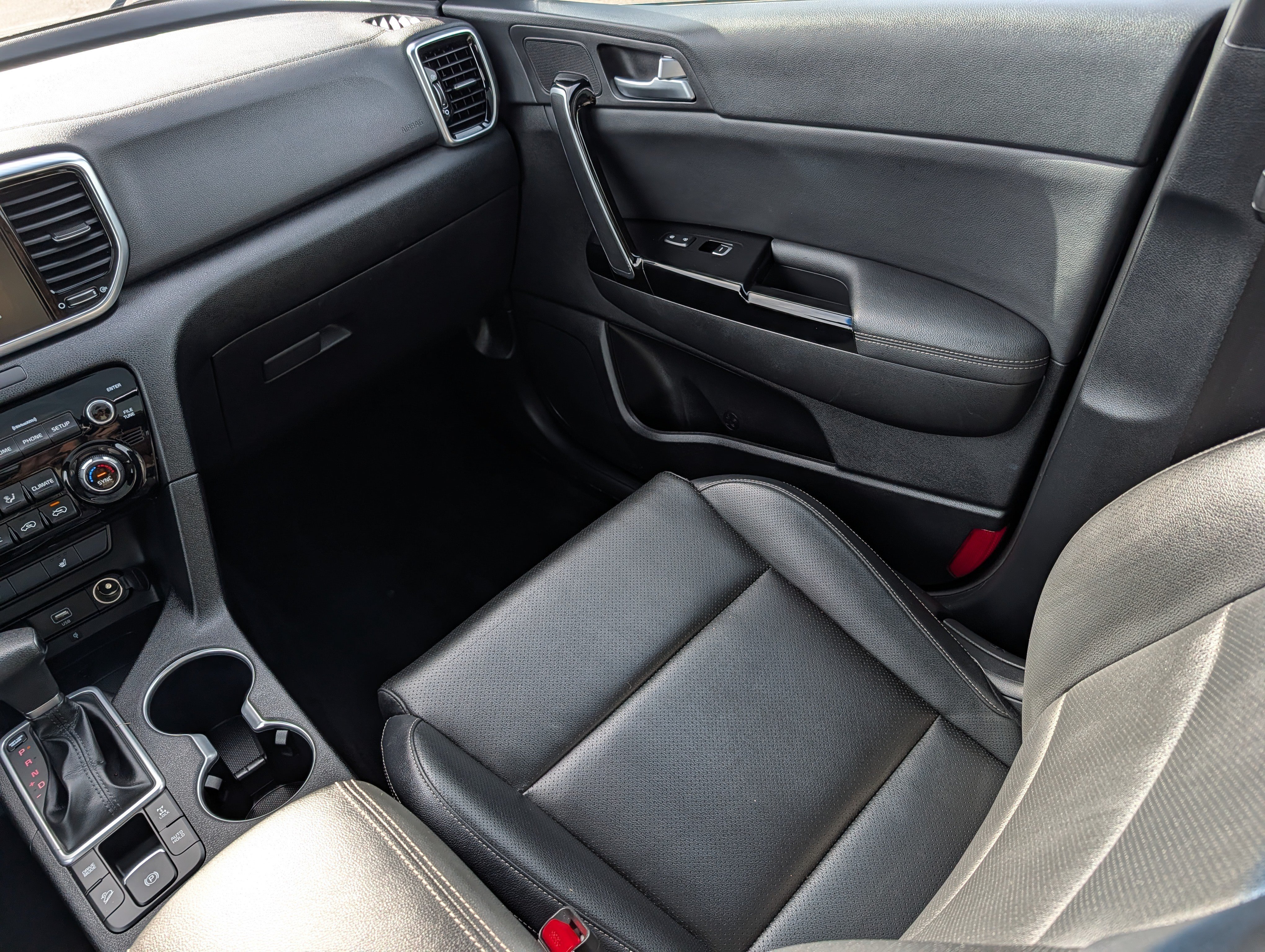 Used 2020 Kia Sportage S w/ S Premium Package AWD/4WD image 11