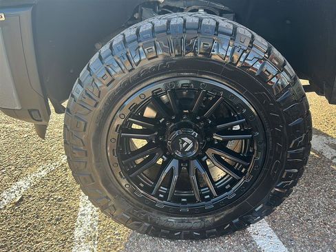 Used 2024 GMC Sierra 2500 AT4 w/ AT4 Premium Plus Package image 8