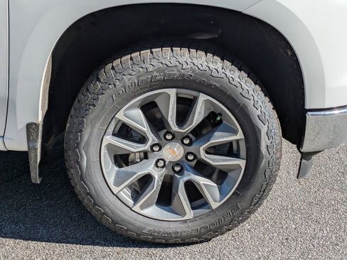 New 2026 Chevrolet Silverado 1500 LT image 12