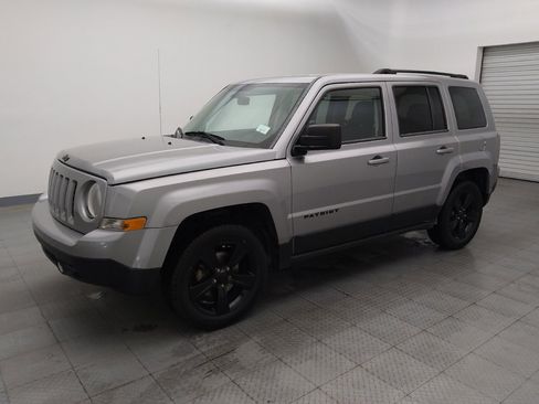 Used 2015 Jeep Patriot Sport w/ Power Value Group image 2