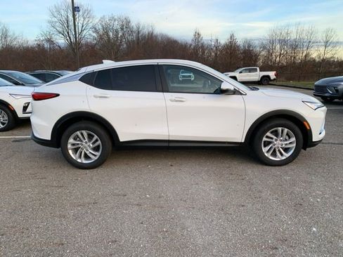 New 2026 Buick Envista Preferred w/ Convenience I Package image 3